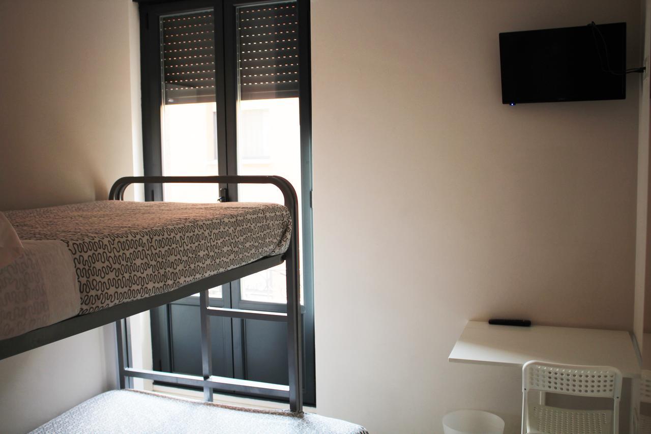 Albergue Muralla Leonesa ภายนอก รูปภาพ
