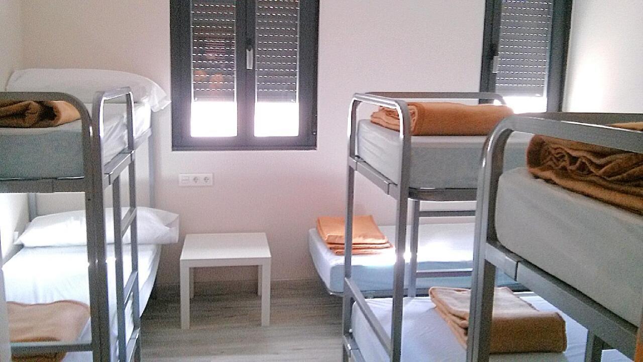 Albergue Muralla Leonesa ภายนอก รูปภาพ